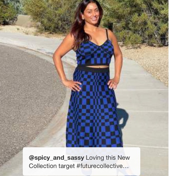 🔖 FUTURE COLLECTIVE x Target Kahlana Barfield V-neck Bralette Tank Top Sweater - Picture 9 of 10